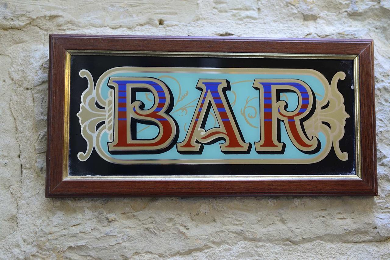The Burrow Guest House Tarxien Экстерьер фото