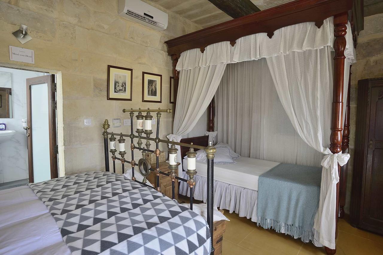 The Burrow Guest House Tarxien Экстерьер фото